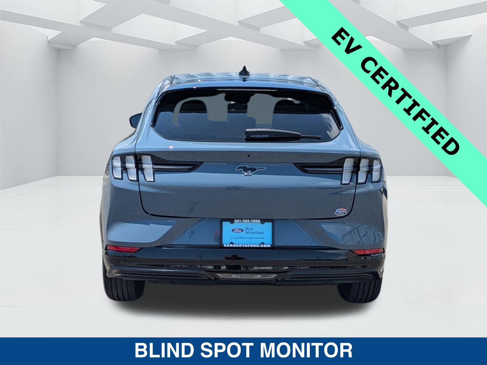 Certified 2024 Ford Mustang Mach-E Premium AWD/4WD image 5