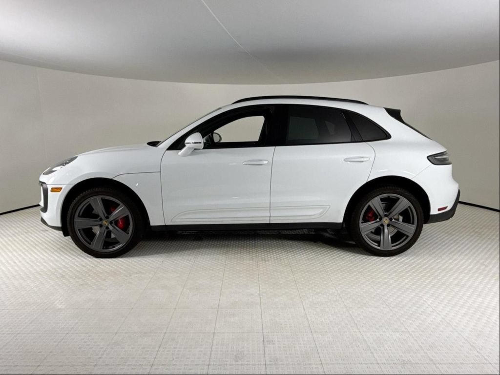Used 2024 Porsche Macan S AWD/4WD image 2