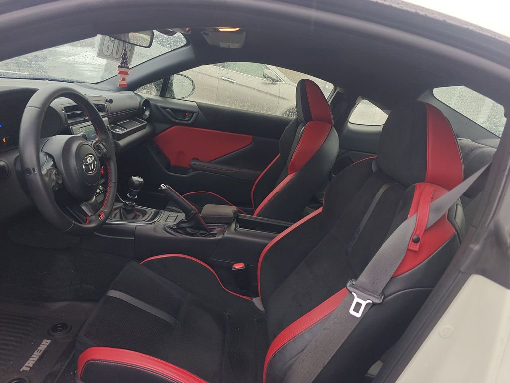 Used 2024 Toyota GR86 TRUENO Edition image 9