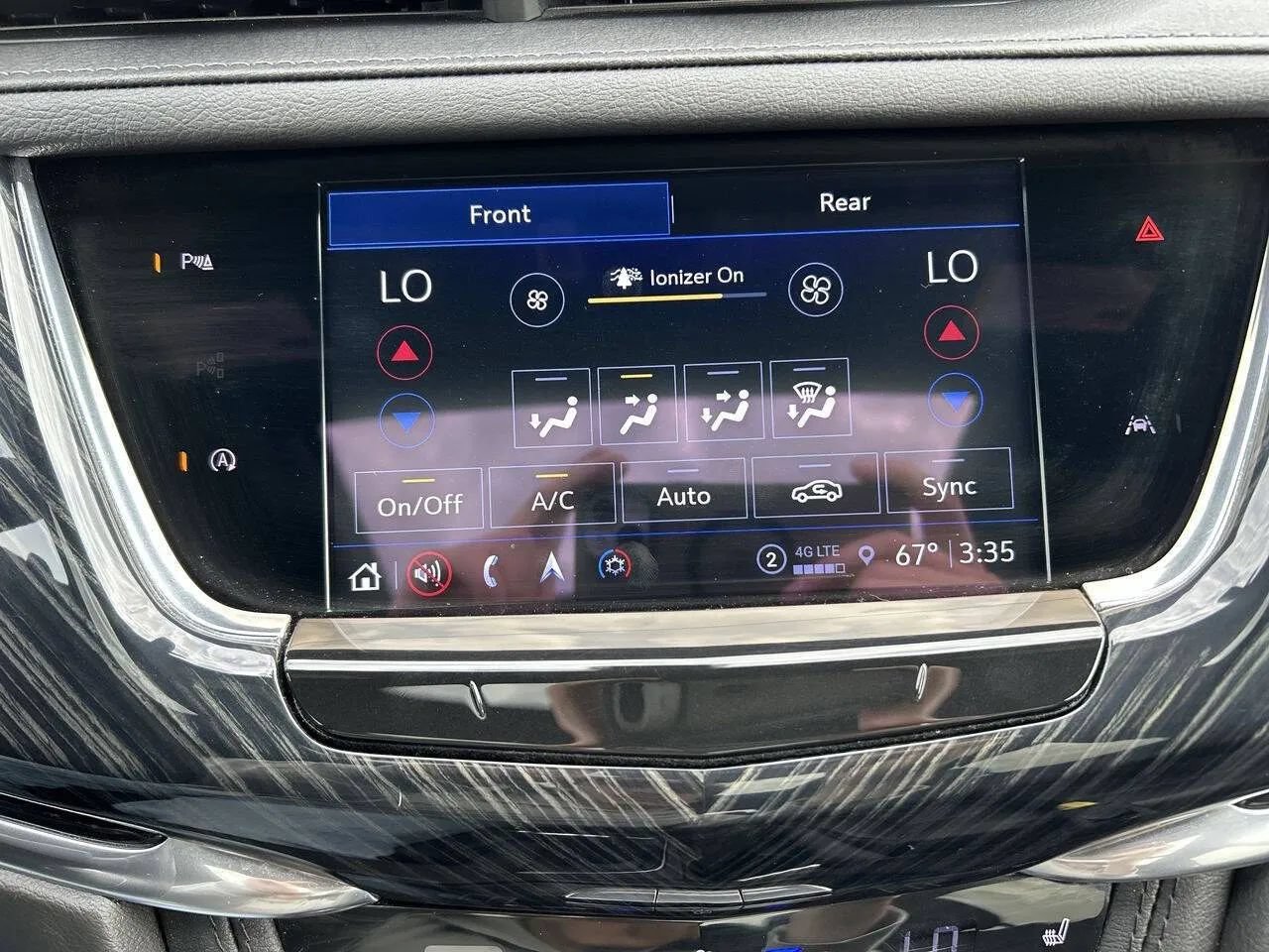 Used 2023 Cadillac XT6 Premium Luxury AWD/4WD image 19