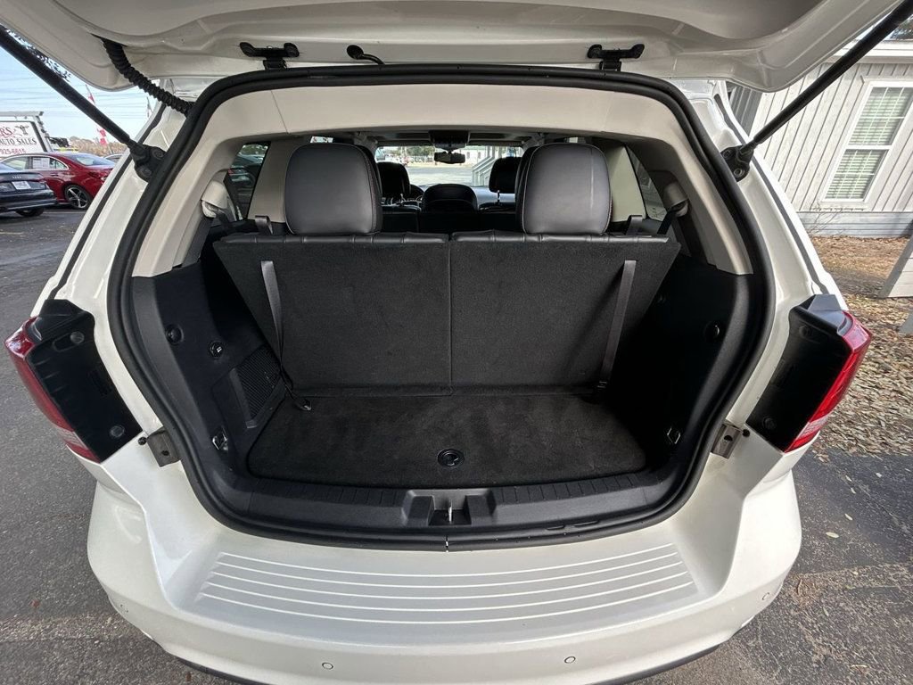 Used 2017 Dodge Journey GT image 25