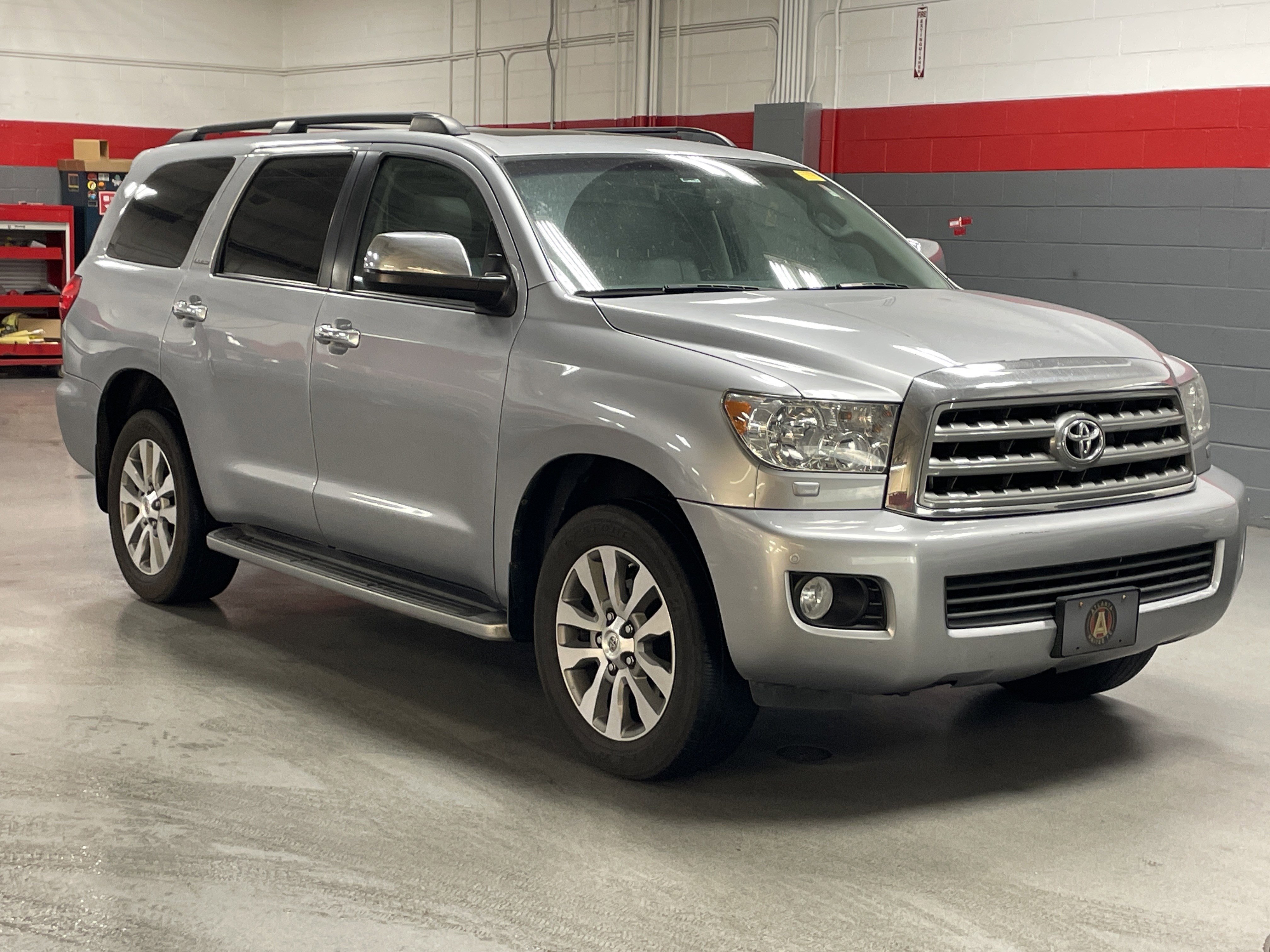 Used 2015 Toyota Sequoia Limited video 2