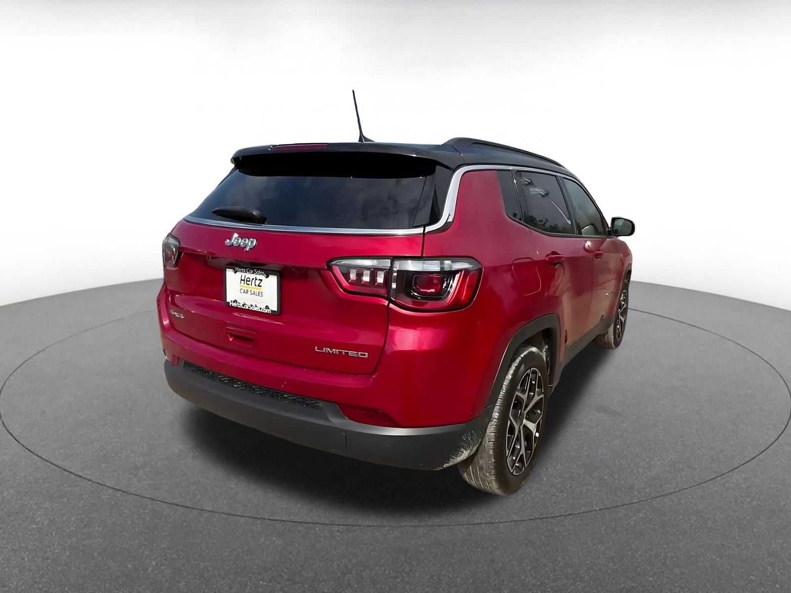 Used 2025 Jeep Compass Limited AWD/4WD image 15