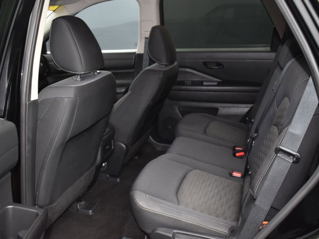 Used 2024 Nissan Pathfinder S AWD/4WD image 11