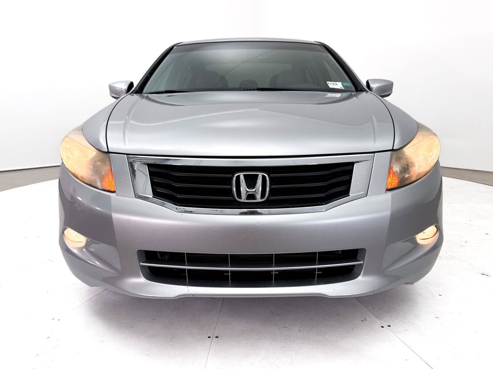 Used 2010 Honda Accord EX-L image 2