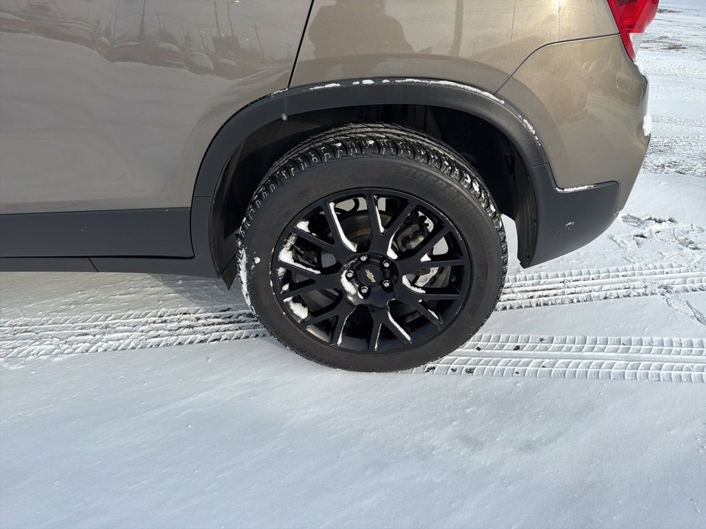 Used 2021 Chevrolet Trax LT w/ Driver Confidence Package image 12