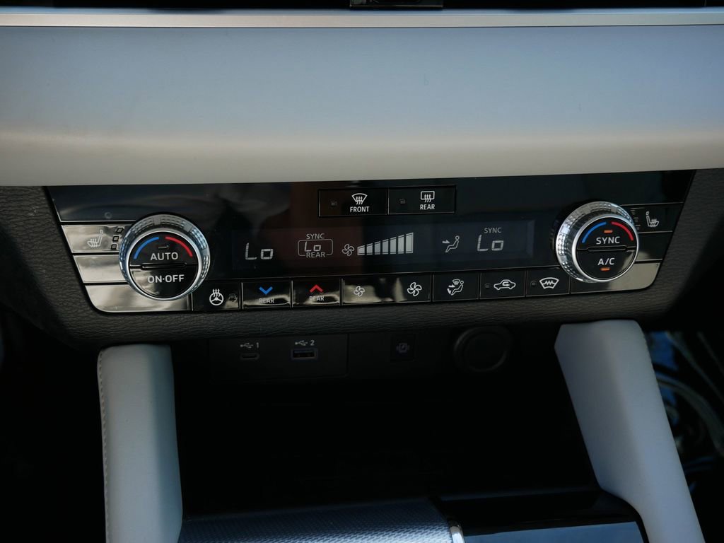 Used 2023 Mitsubishi Outlander SEL AWD/4WD image 21