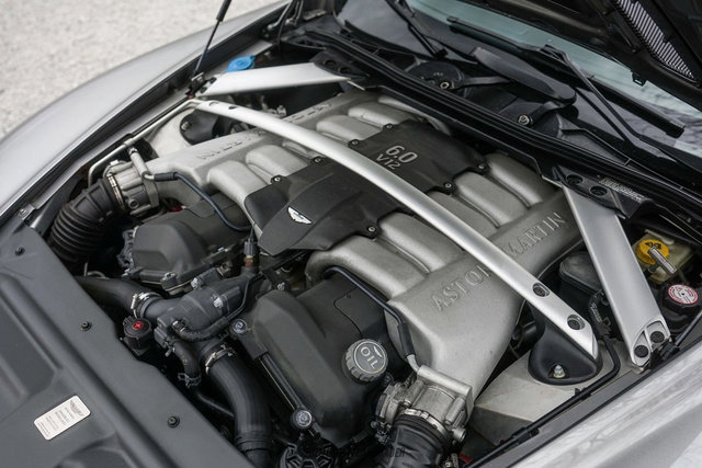 Used 2005 Aston Martin DB9 Coupe image 17