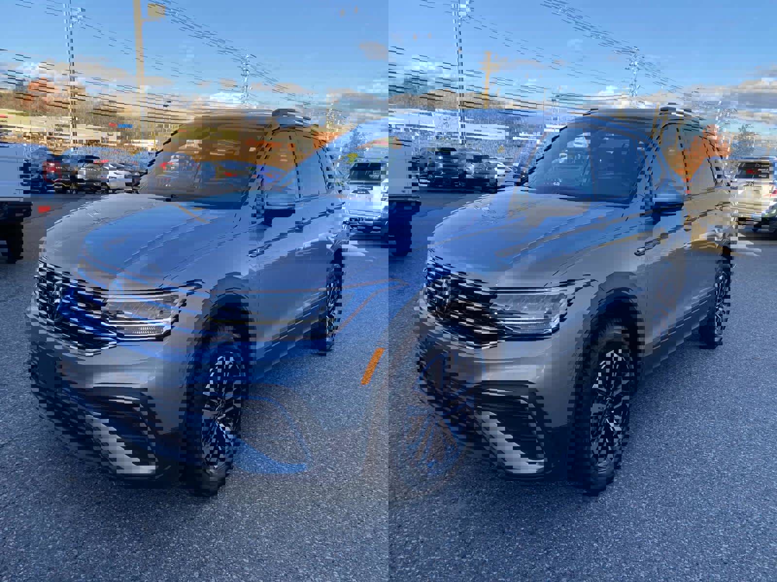 Used 2022 Volkswagen Tiguan S image 9