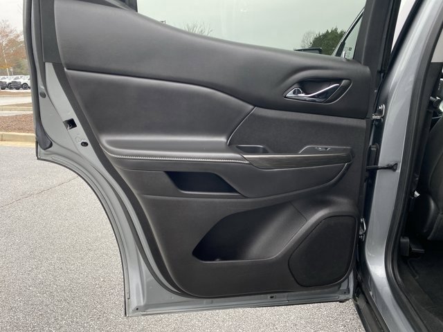 Used 2023 GMC Acadia SLT image 37