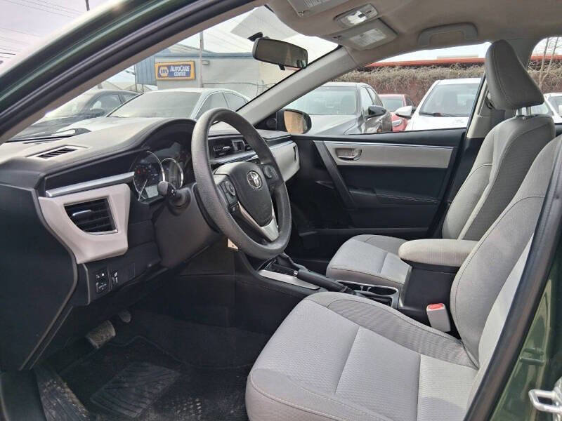 Used 2015 Toyota Corolla LE w/ Body Protection Package #1 FWD image 9