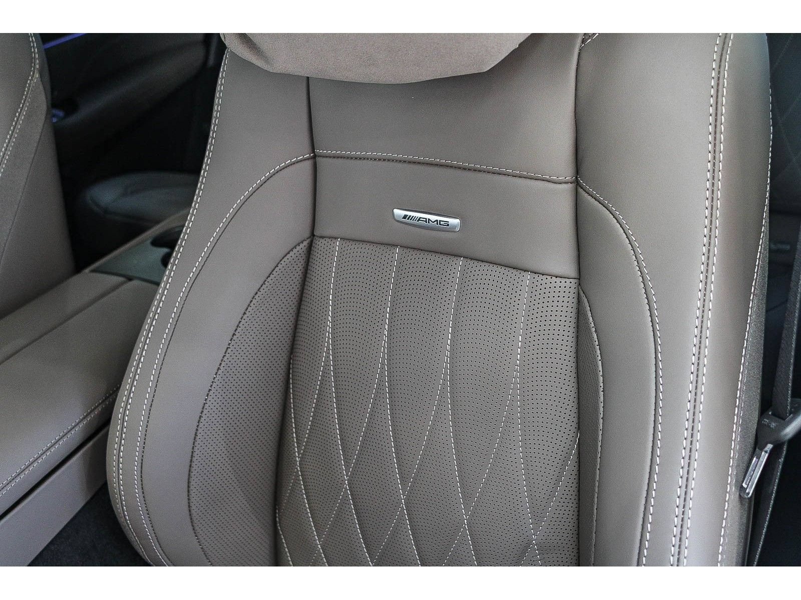 New 2026 Mercedes-Benz GLS 63 AMG 4MATIC image 29