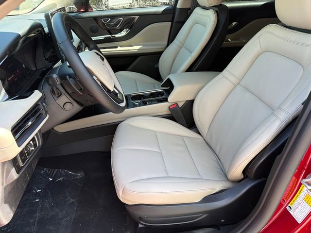 New 2026 Lincoln Corsair Premiere image 10