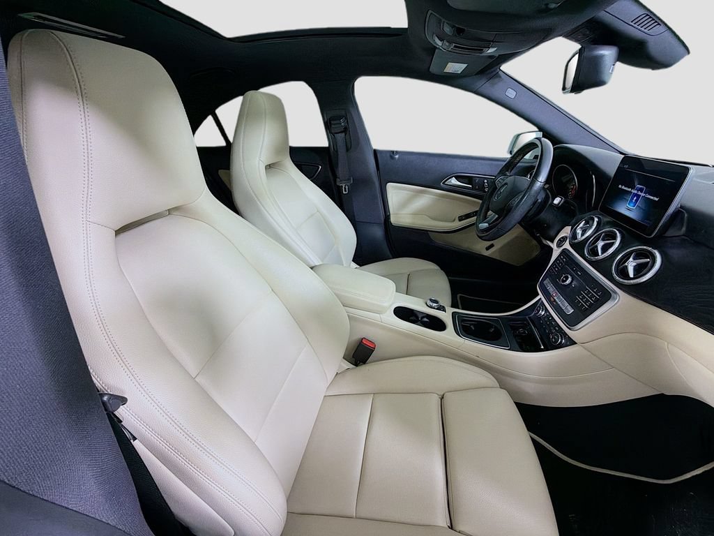 Used 2019 Mercedes-Benz CLA 250 4MATIC image 26
