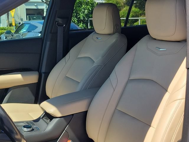 Certified 2024 Cadillac XT4 Luxury w/ Cold Weather Package FWD image 23