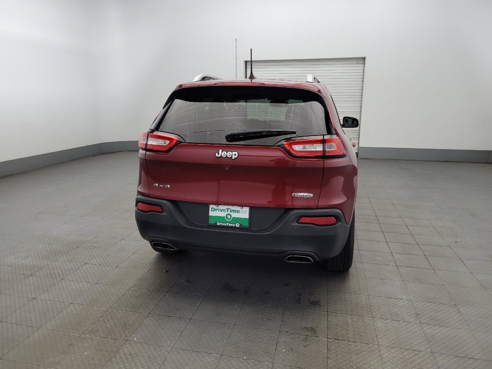 Used 2016 Jeep Cherokee Latitude w/ Cold Weather Group image 7