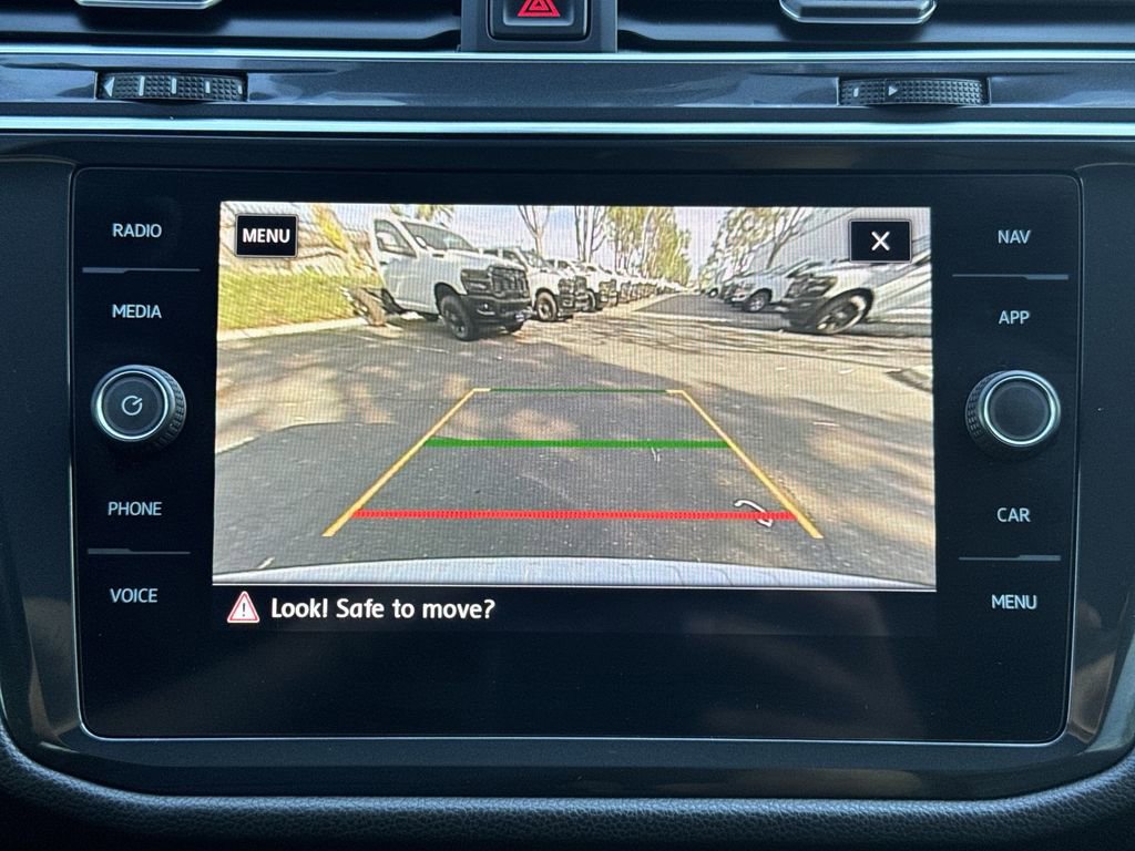 Used 2020 Volkswagen Tiguan SEL Premium R-Line image 25