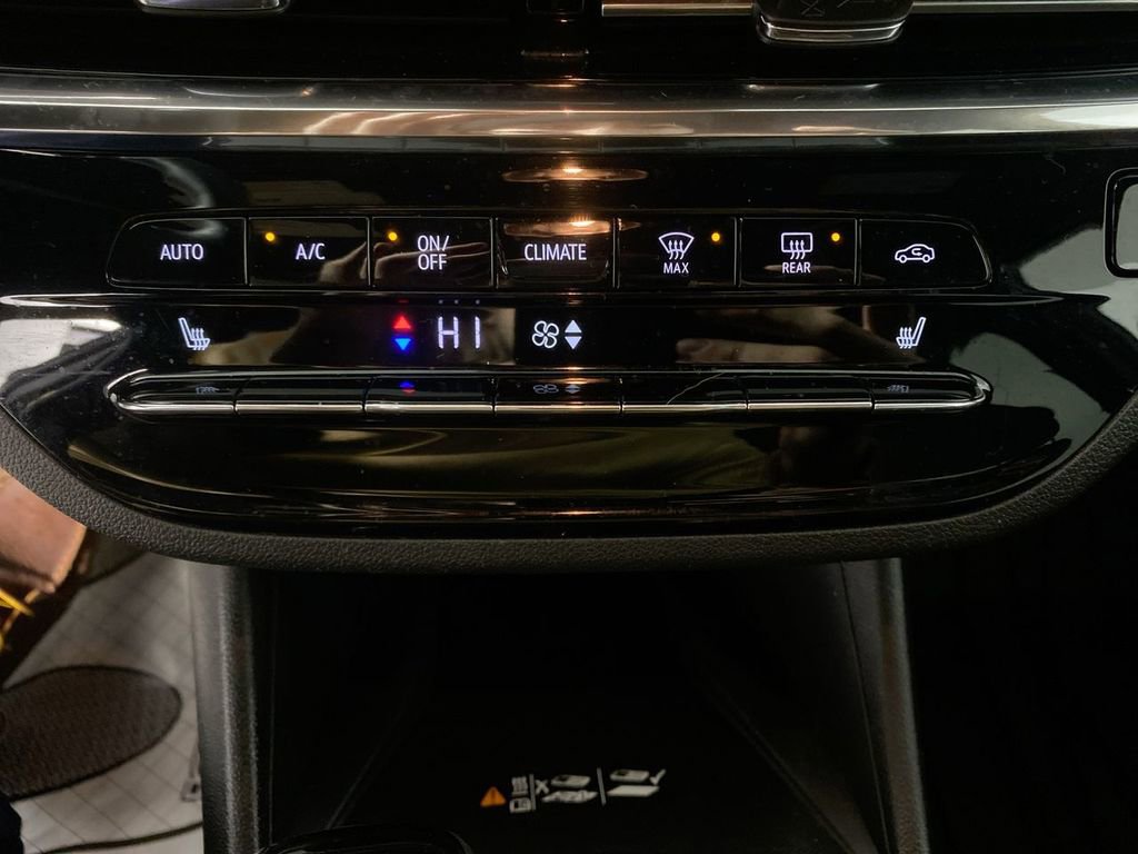 Used 2024 Buick Envista Avenir image 18