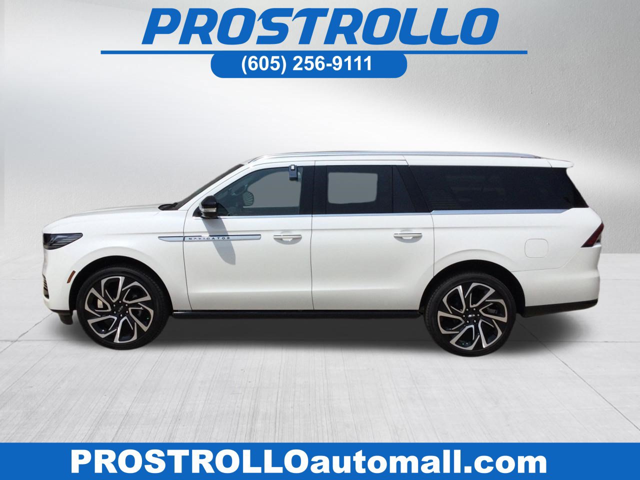 New 2027 Lincoln Navigator L Reserve AWD/4WD image 1