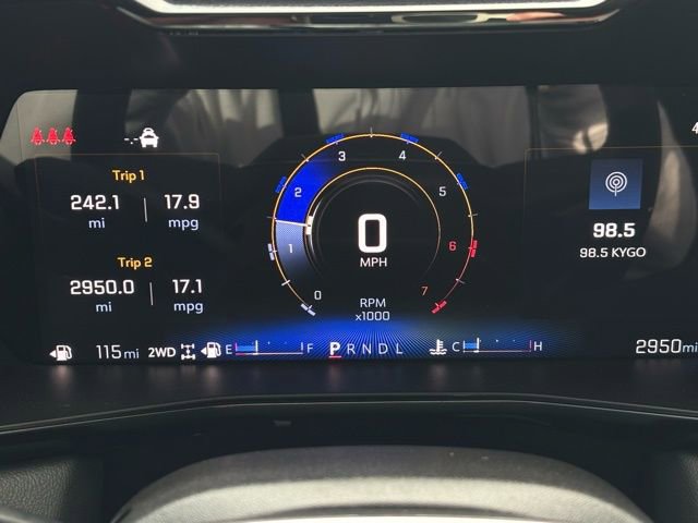 Used 2024 Chevrolet Colorado LT w/ LT Convenience Package III image 31