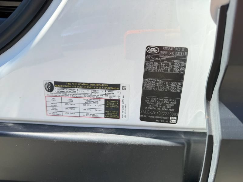 Used 2023 Land Rover Defender 110 AWD/4WD image 37