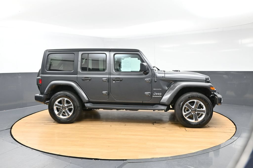 Used 2023 Jeep Wrangler Unlimited Sahara w/ Cold Weather Group AWD/4WD image 5