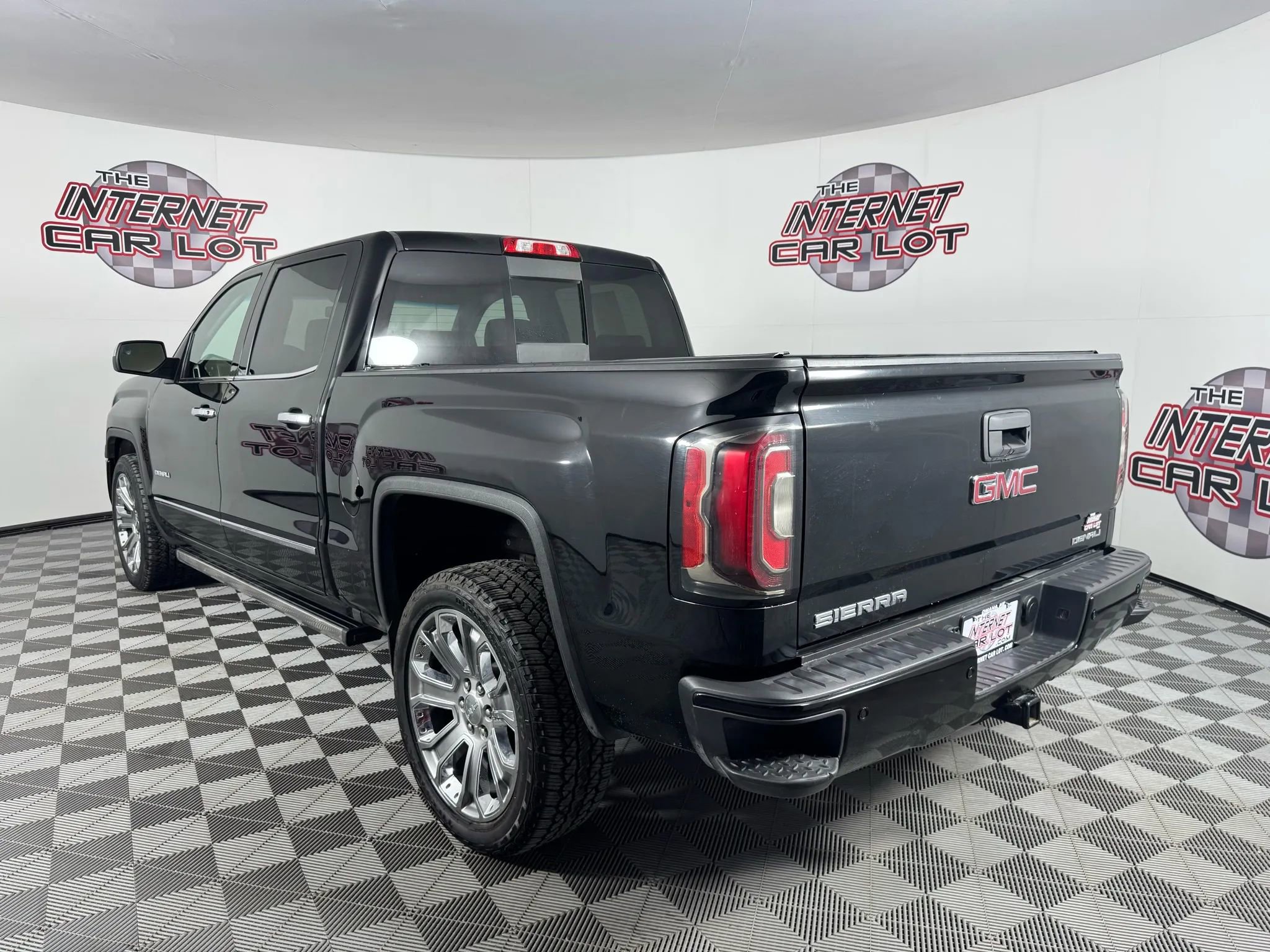 Used 2018 GMC Sierra 1500 Denali w/ Denali Ultimate Package image 5