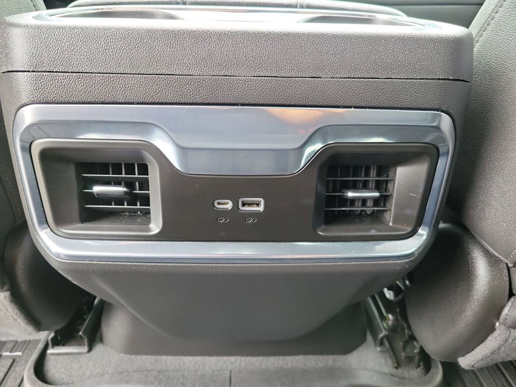 Used 2022 GMC Sierra 1500 Elevation w/ Elevation Premium Package AWD/4WD image 16