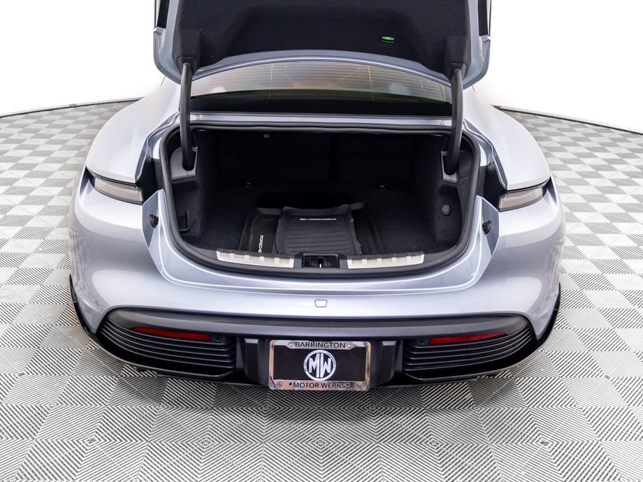 Used 2021 Porsche Taycan Turbo image 32