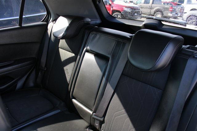 Used 2022 Chevrolet Trax LT w/ LT Convenience Package FWD image 17