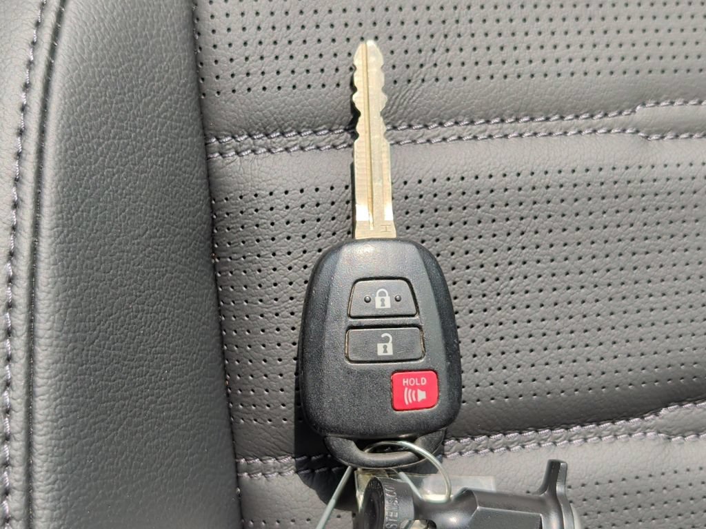 Used 2024 Honda CR-V EX-L image 39