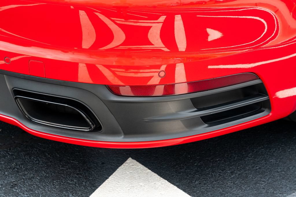 Used 2020 Porsche 911 Carrera RWD image 15