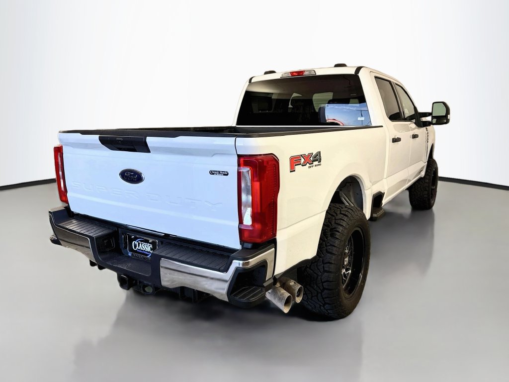 Used 2024 Ford F250 XLT w/ FX4 Off-Road Package AWD/4WD image 7