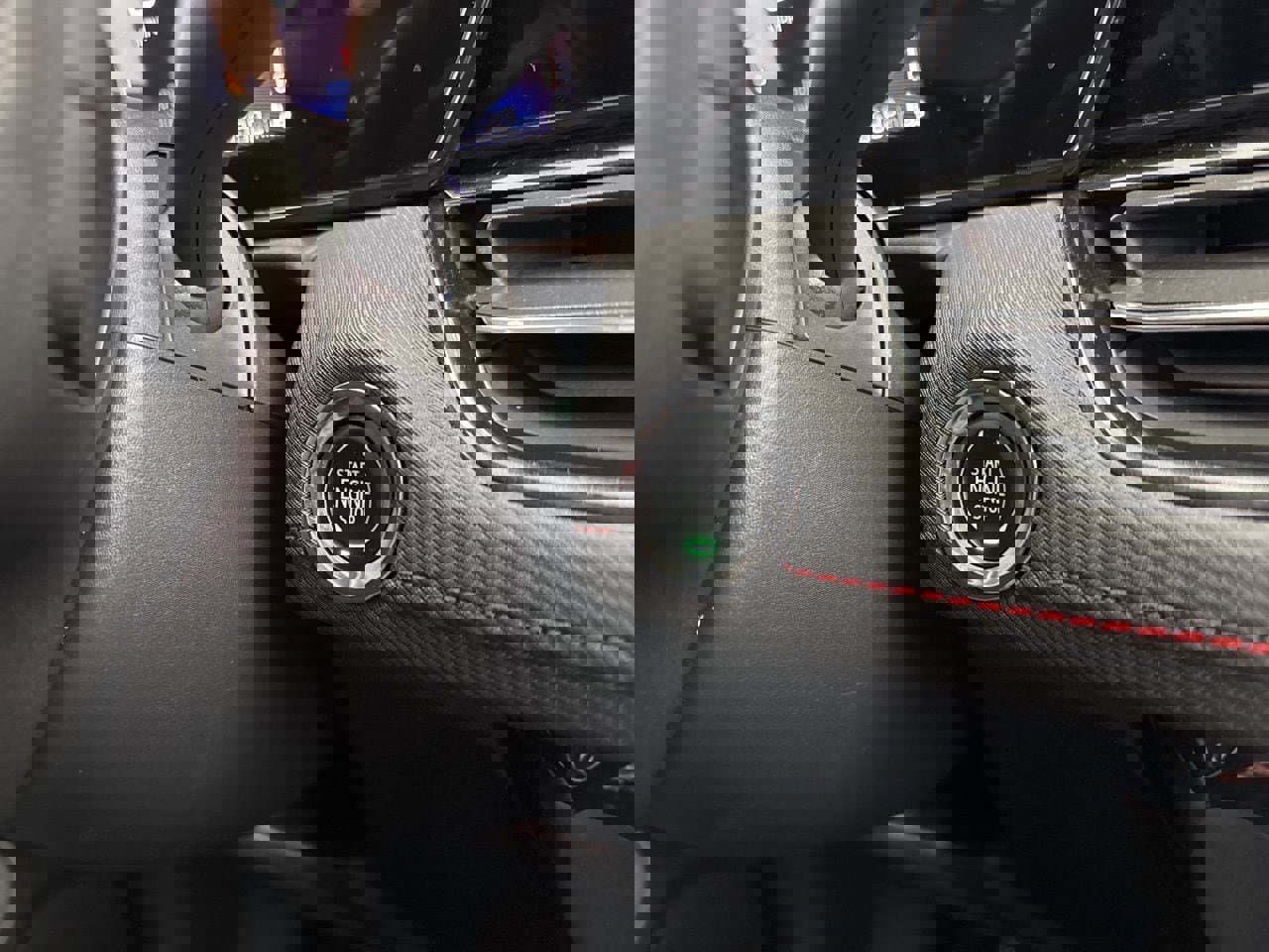 Used 2025 Chevrolet TrailBlazer RS w/ Driver Confidence Package image 22