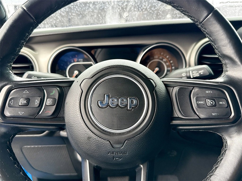 Used 2021 Jeep Gladiator Willys image 23