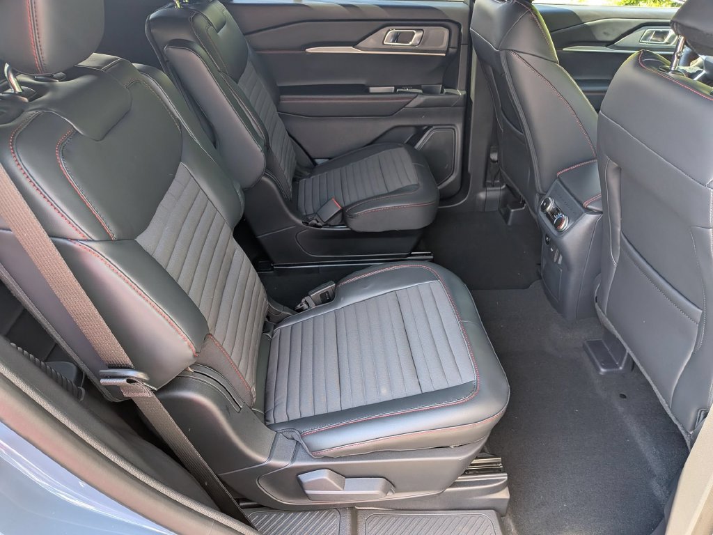 New 2026 Ford Explorer ST-Line AWD/4WD image 21
