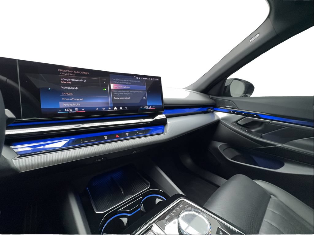Used 2024 BMW i5 eDrive40i w/ Executive Package RWD image 41
