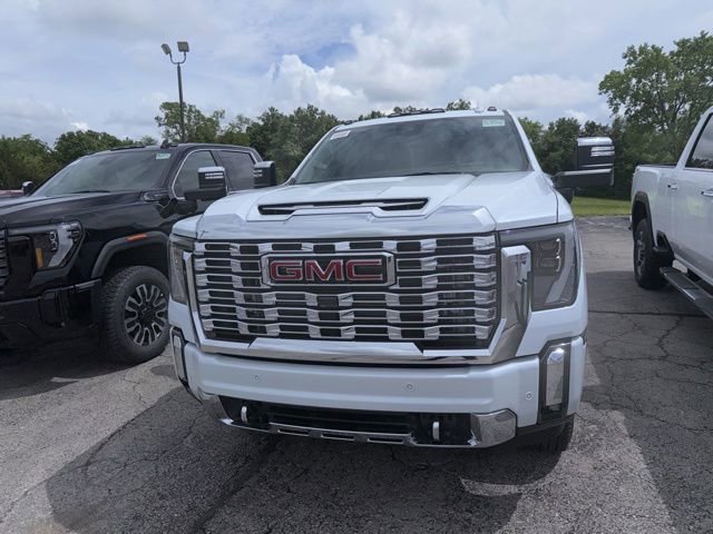 New 2026 GMC Sierra 3500 Denali w/ Denali Reserve Package AWD/4WD image 3