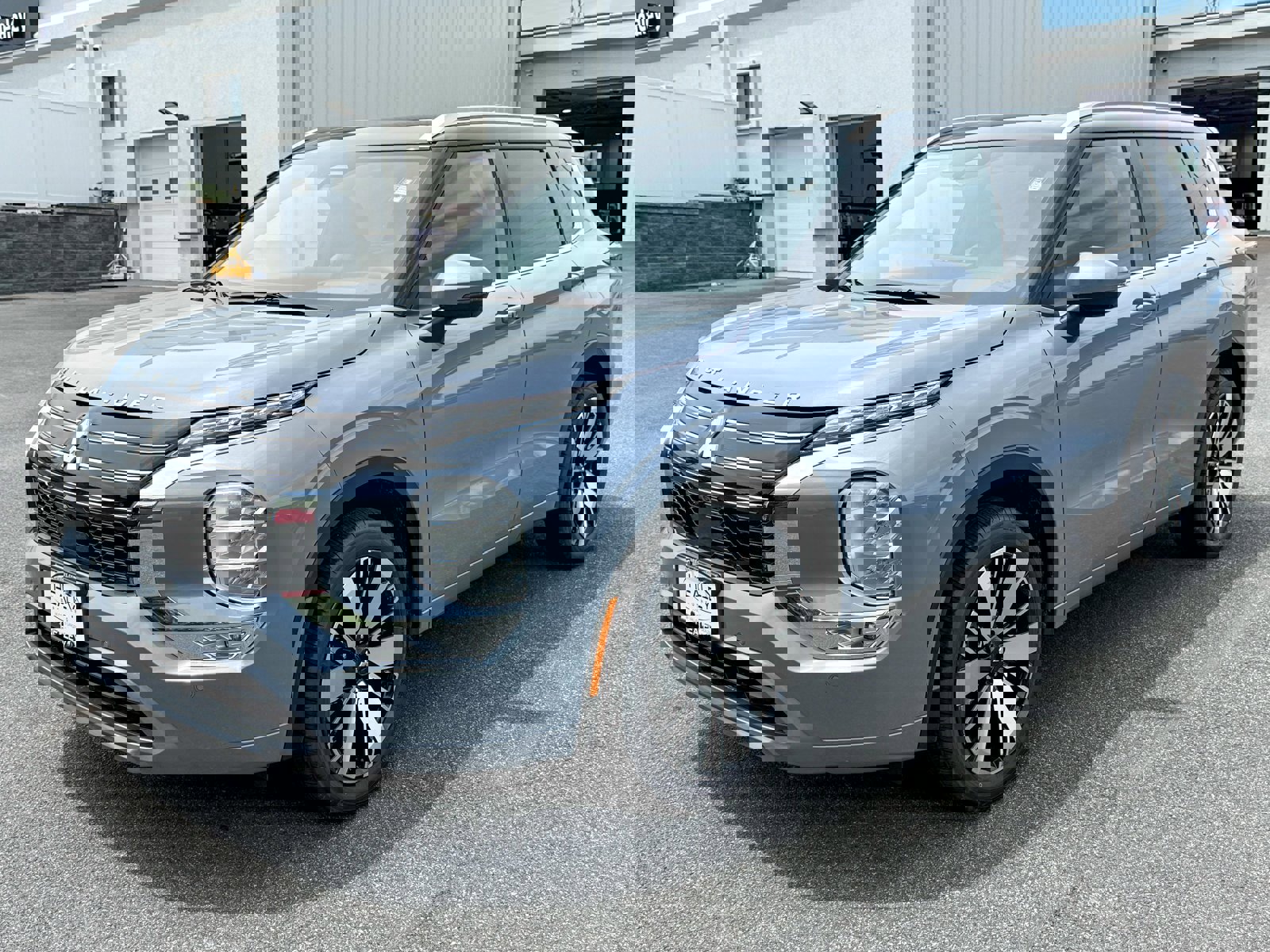 New 2025 Mitsubishi Outlander SEL image 5