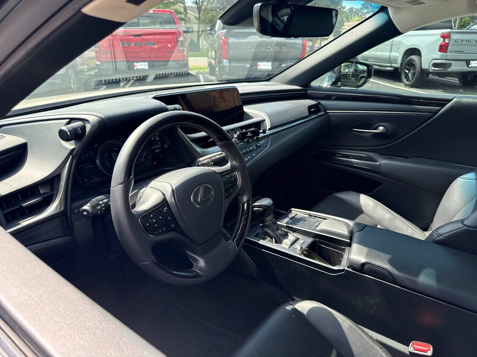 Used 2021 Lexus ES 300h w/ Premium Package FWD image 10