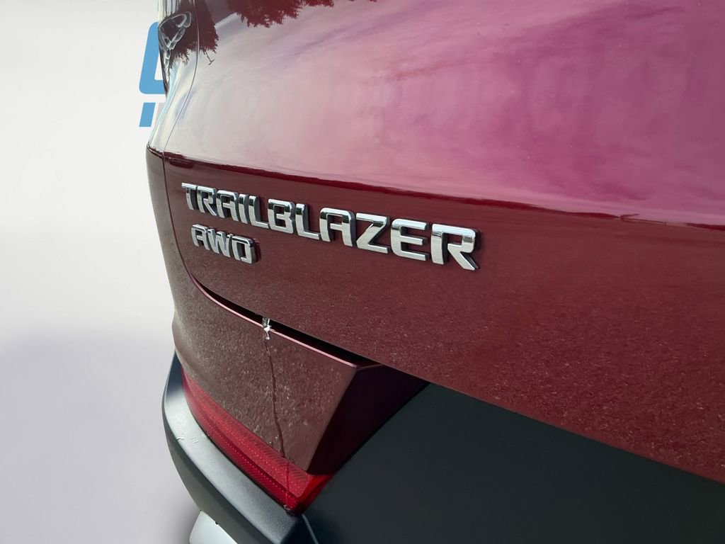 Used 2022 Chevrolet TrailBlazer LT w/ Driver Confidence Package image 23