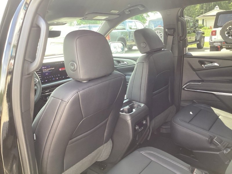 New 2026 Chevrolet Traverse LT w/ Driver Confidence Package image 17