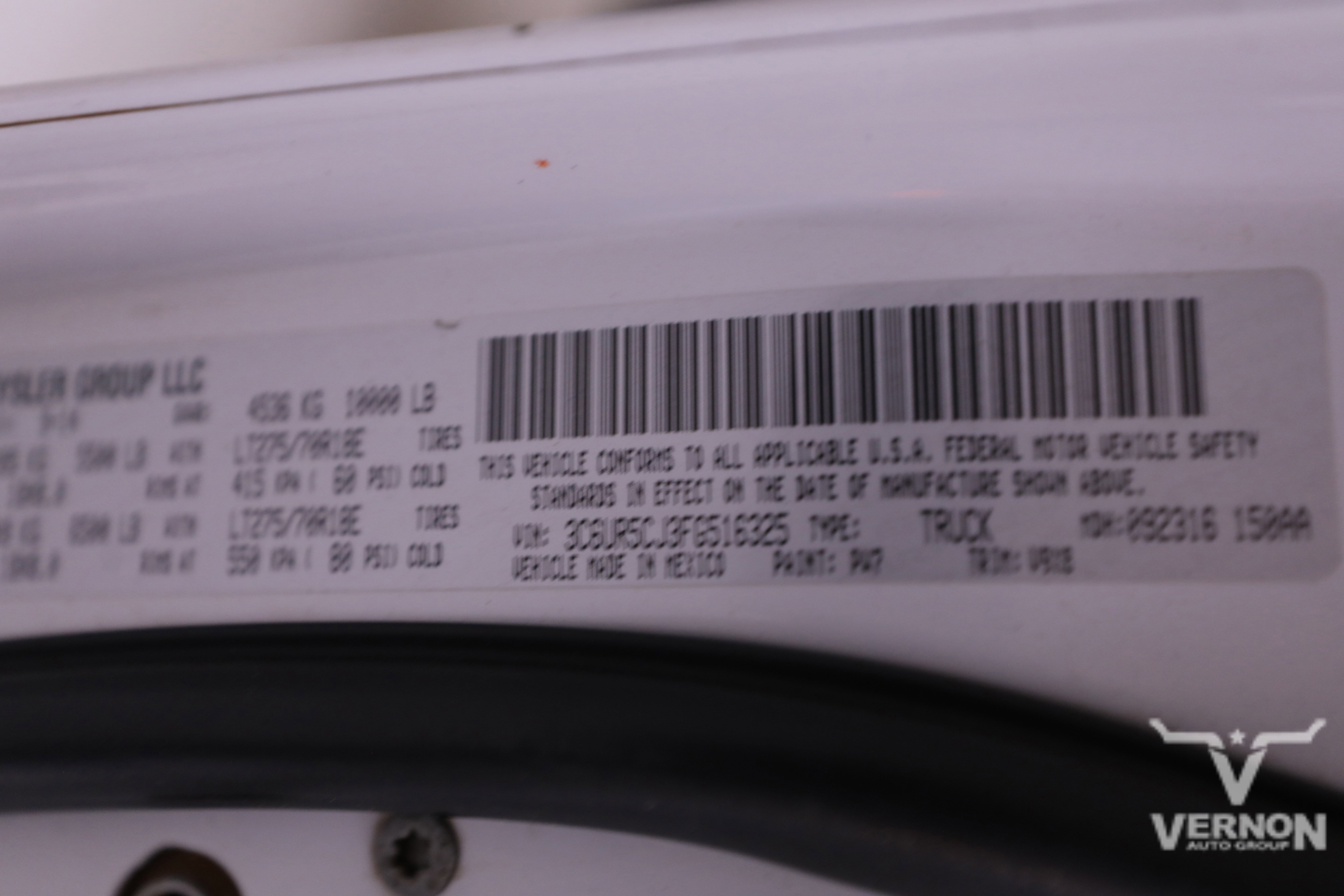 Used 2015 RAM 2500 Tradesman w/ Chrome Appearance Group image 37