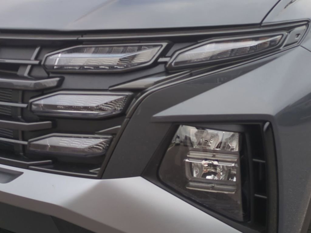 New 2026 Hyundai Tucson SE image 10