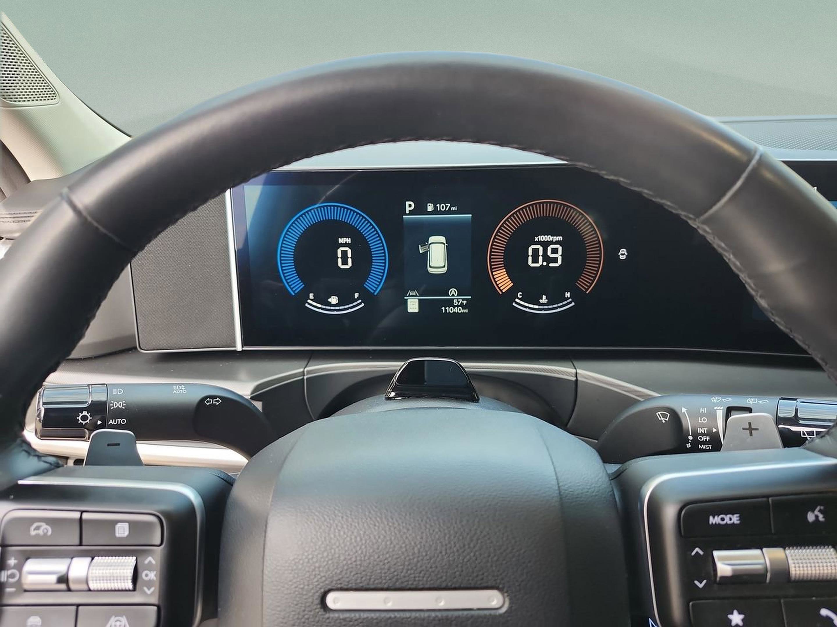 Certified 2025 Hyundai Santa Fe SEL image 11