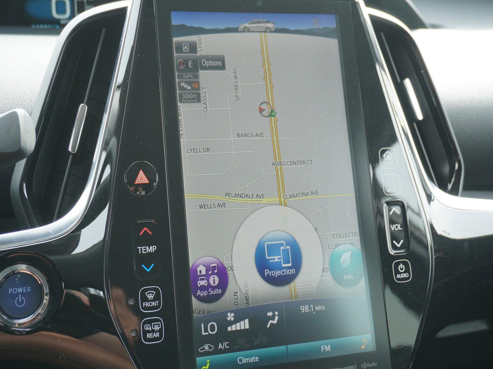 Used 2021 Toyota Prius Prime Limited w/ Carpet Mat Package (TMS) image 25