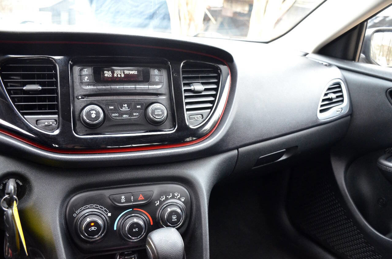 Used 2015 Dodge Dart SE w/ Convenience Group image 12