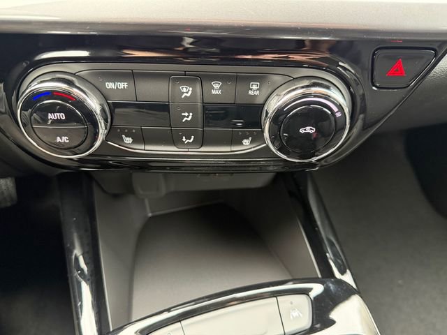 New 2026 Chevrolet Trax ACTIV FWD image 22