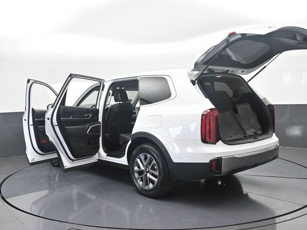 Used 2025 Kia Telluride LX FWD image 78