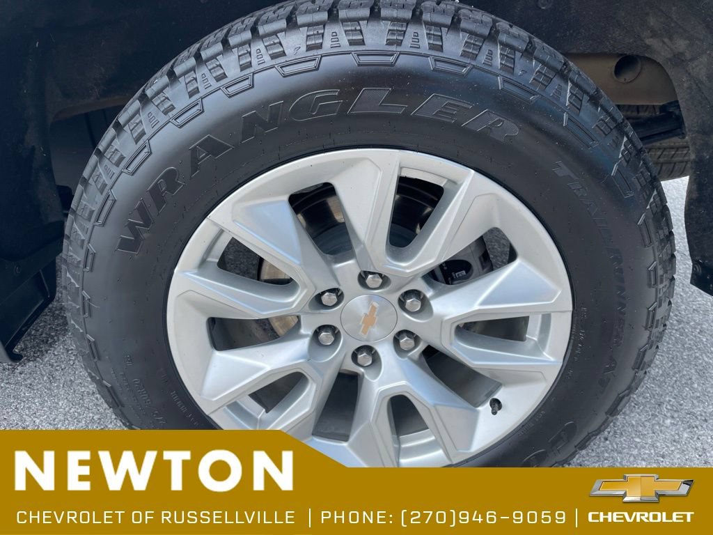 Used 2024 Chevrolet Silverado 1500 Custom AWD/4WD image 44